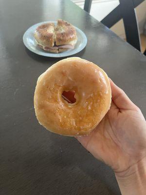 glazed raised donut