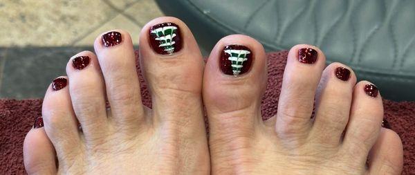 Christmas trees on my toes!