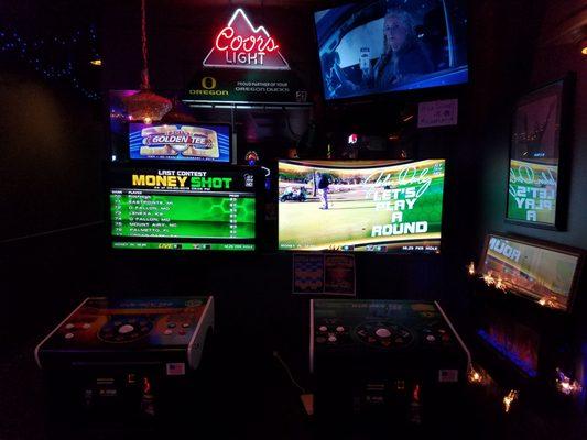 Golden Tee Machines.  Nice price.