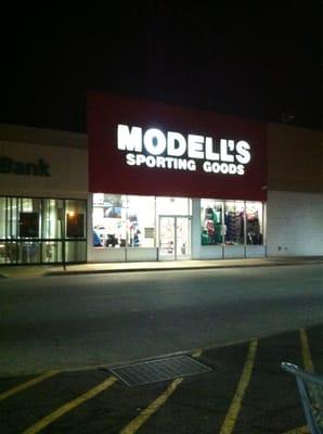 Modell's Sporting Goods