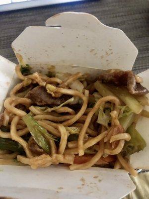 Beef lo mein