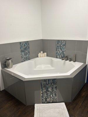 Lake Birthing Suite Tub for hydrotherapy and water birth. Large enough for you and a partner!