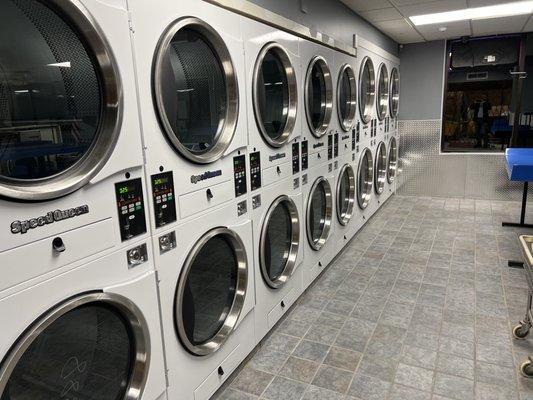 Bluestone Laundromat Hawley