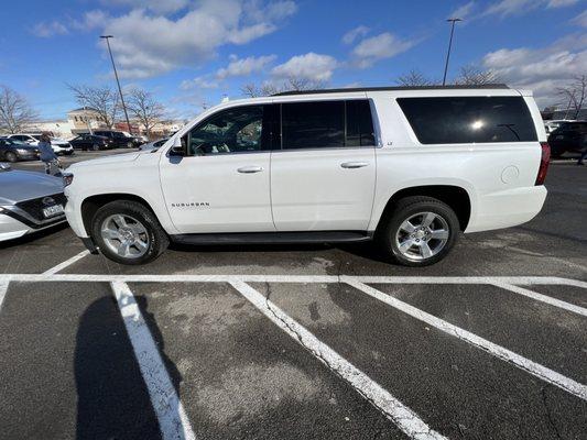 Look at my tires. They are partially shined!! I wonder what else wasn't ly partially applied to my car for the full price. ‍