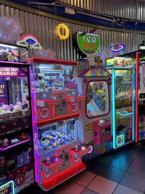 The mini arcade inside the boba spot