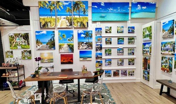 Here is a pic of the gallery as you walk in the side entrance (by the Key West Aquarium)