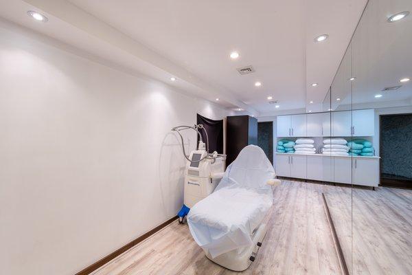 CoolSculpting room