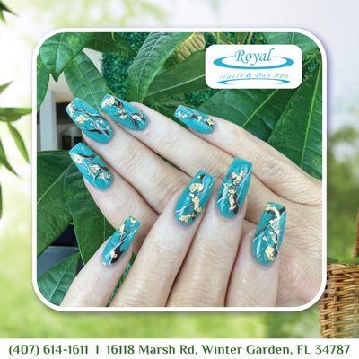 Discover stunning nail designs with bold patterns and elegant details. Glamorous and stylish for every occasion!