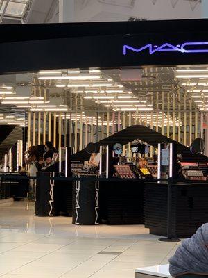 MAC Cosmetics