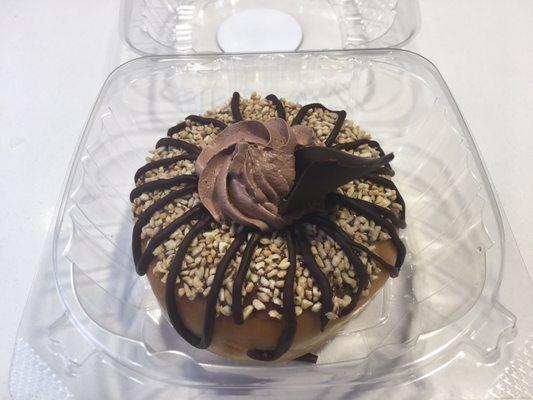 So this is the Hazelnut Nutella Donut...looks yummy!