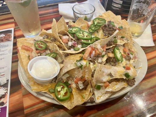 Ground beef nachos