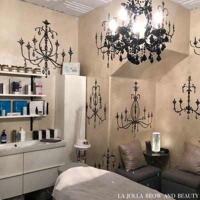 The brand new second service suite at La Jolla Brow and Beauty!