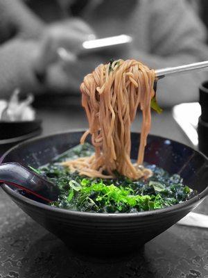 Wakame Noodle (soba) @whaevaeats