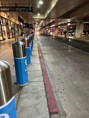 Van Nuys Airport Bus Terminal