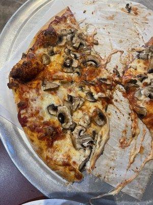 my pizza with mushrooms I can see