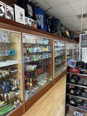 The best smoke shop they have everything owner is so nice too :)