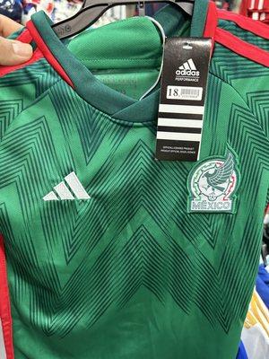 This is the counterfeit (fake) jersey they had in soccer city. Notice the black tag.