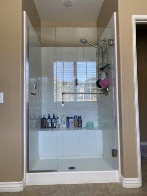 Leslie Shower Enclosures