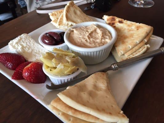 Hummus Plate