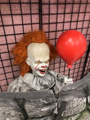 Animated pennywise prop