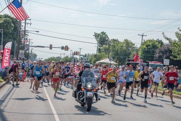 Firecracker 5K Start