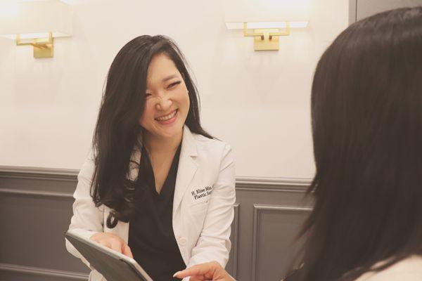 Dr. Elise Min, Board Certified Plastic Surgeon