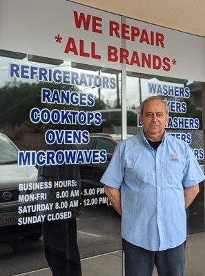 Owner and technician himself for over 30 years! very glad to service you for many years