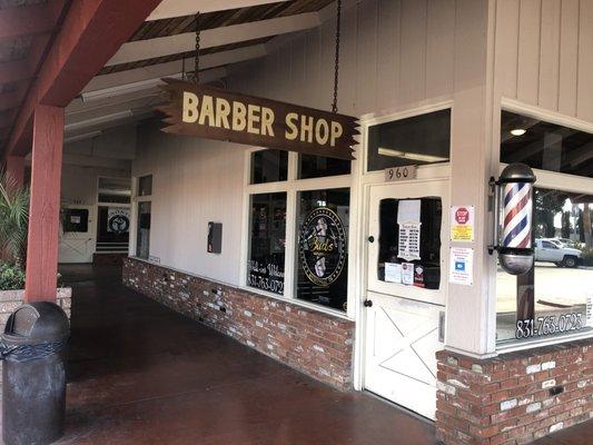 Bud's Barber Shop