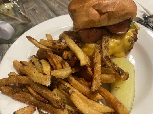 Hot Nashville maple chicken sandwich