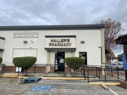 Haller's Pharmacy And Medical Supply