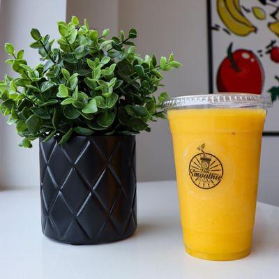 The Lennon Smoothie - A perfect blend of Mango, Peach and Pineapple.