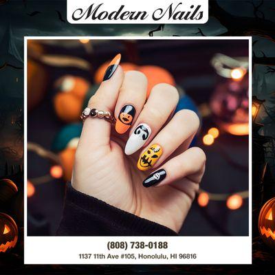 New nails done, ready for all the Halloween festivities and fun!