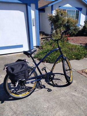 My Townie cruiser I got from Petaluma Mikes bikes with saddle bags, cool!