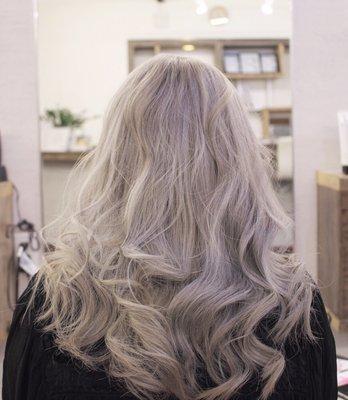 silver grayish!!!!got 3time bleach and toner