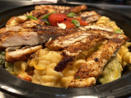 Cajun soul pasta w/blackened chicken or shrimp