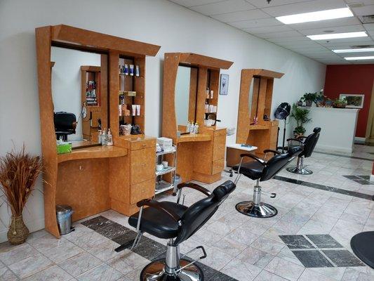 Sara Hair and Spa