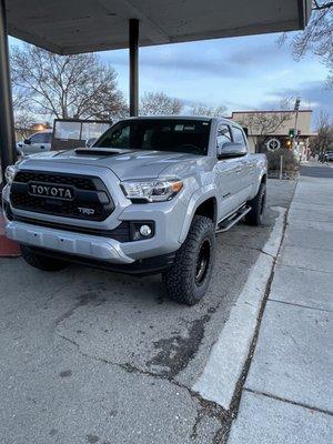 19 Tacoma with new Lift kit rim and tire package.