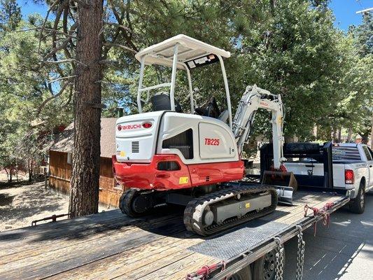 Takeuchi TB225 Mini Excavator