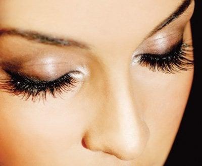 Eyelash Extensions by Joanna Roche