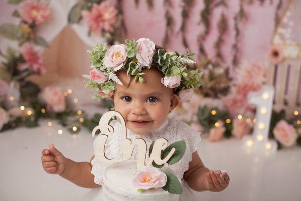 Pink Floral First Birthday Cake Smash 

Stephanie Jane Portraits: Bergen County NY