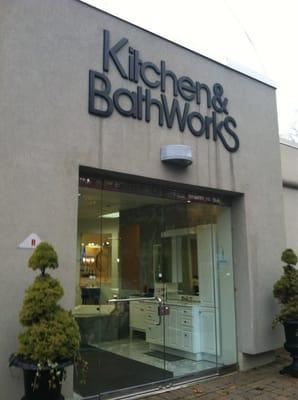 Kitchen & Bathworks