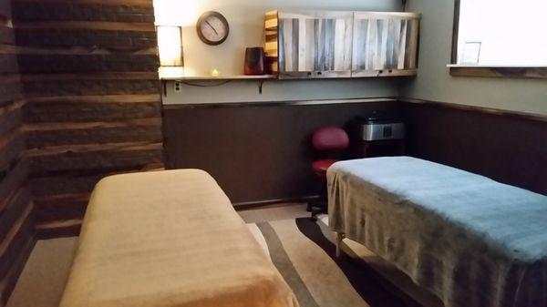 Couples massage provides an intimate escape for you & a loved one to relax and receive some healing