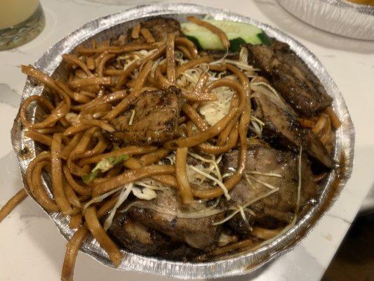 Jerk pork lo mein