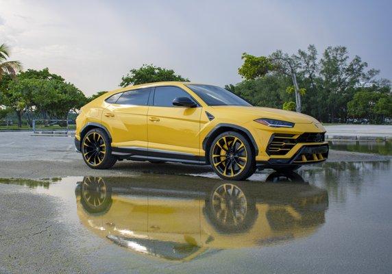 Our new Lamborghini Urus brightens up any gloomy day.