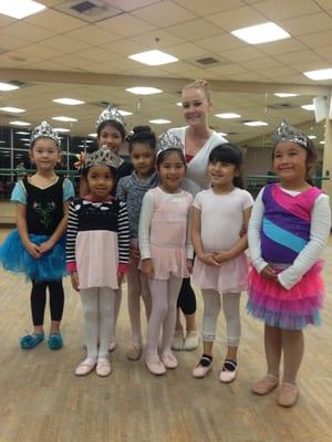 Fall session family day with the 5-8 year old ballet class on Tuesdays at 5:45pm