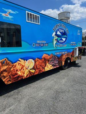 Vern's Food Truck Detail with Logo