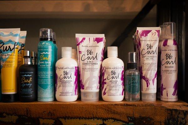 Customize your curl routine with favorites from our beloved Curl Collection. By Bumble and Bumble.