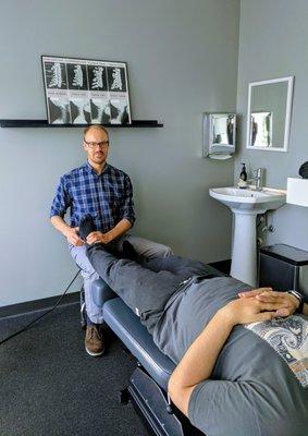 Los Angeles Chiropractor. Specializes in adjusting feet to help hip pain, back pain, knee pain so you can move how you want.