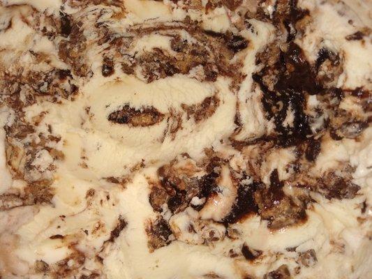 Moose Tracks: Peanut butter cups and fudge swirl in vanilla ice cream