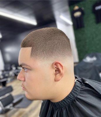 Mid low bald fade cut by @amooth__blendz